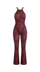 Video showcase of the bordeaux Lea De Paris lace suit.