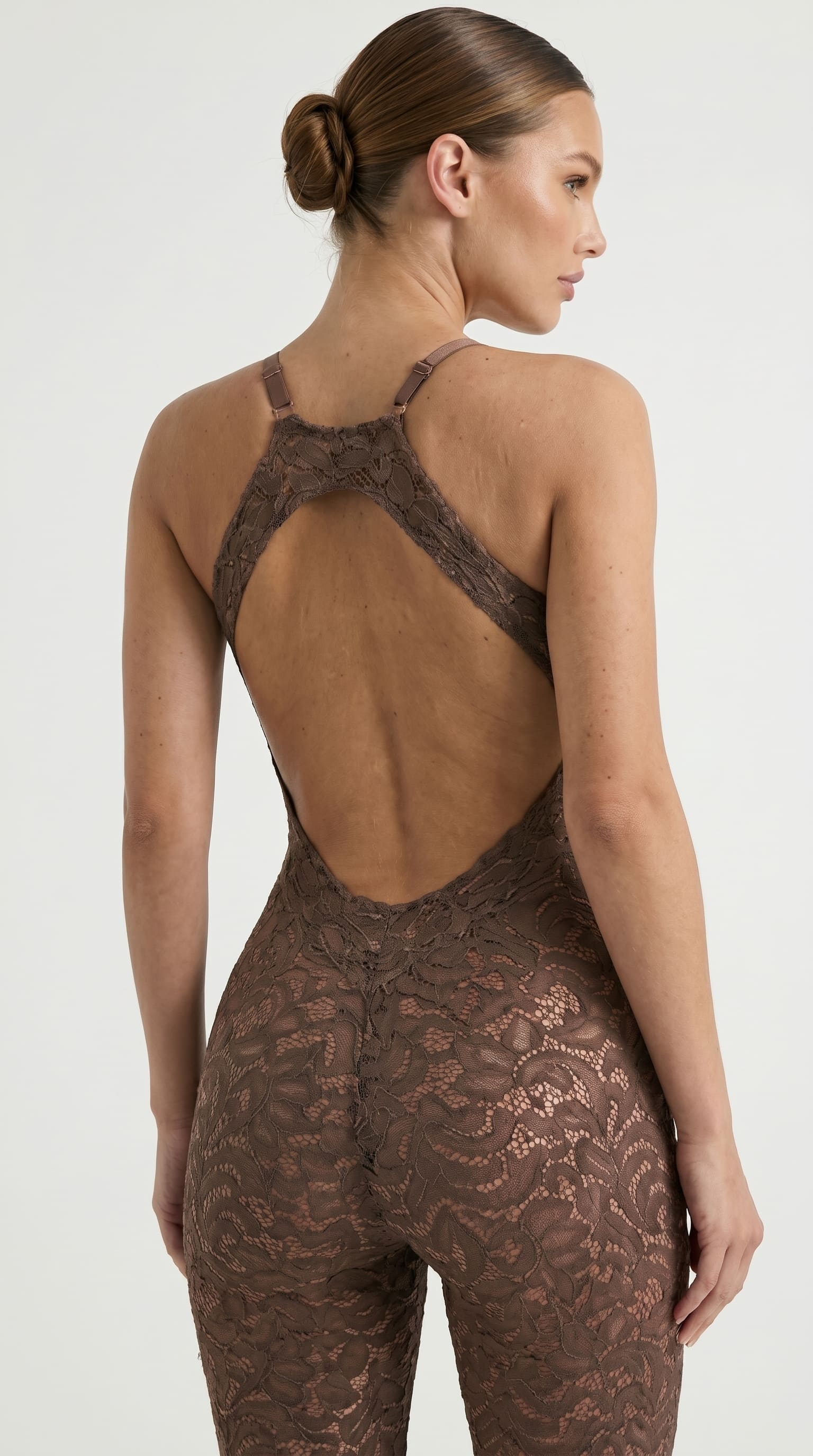 Video showcase of the brown Lea De Paris lace suit.