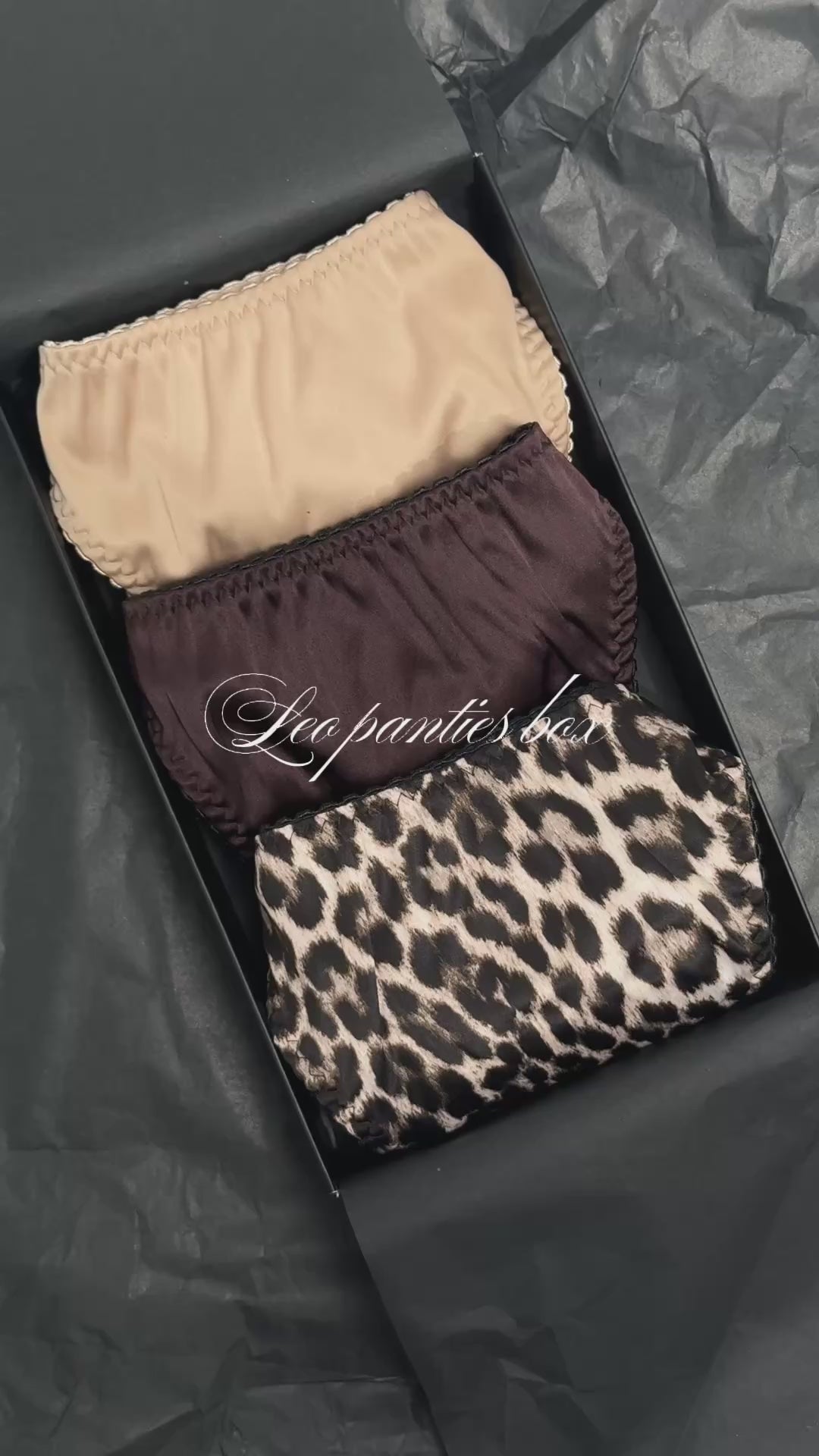 Bespoke brown Leo Box panties set video for a perfect architectural fit.
